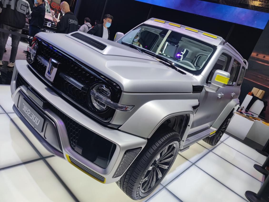 啟程探索自然美景，最新奔馳300報價(jià)及購車(chē)指南