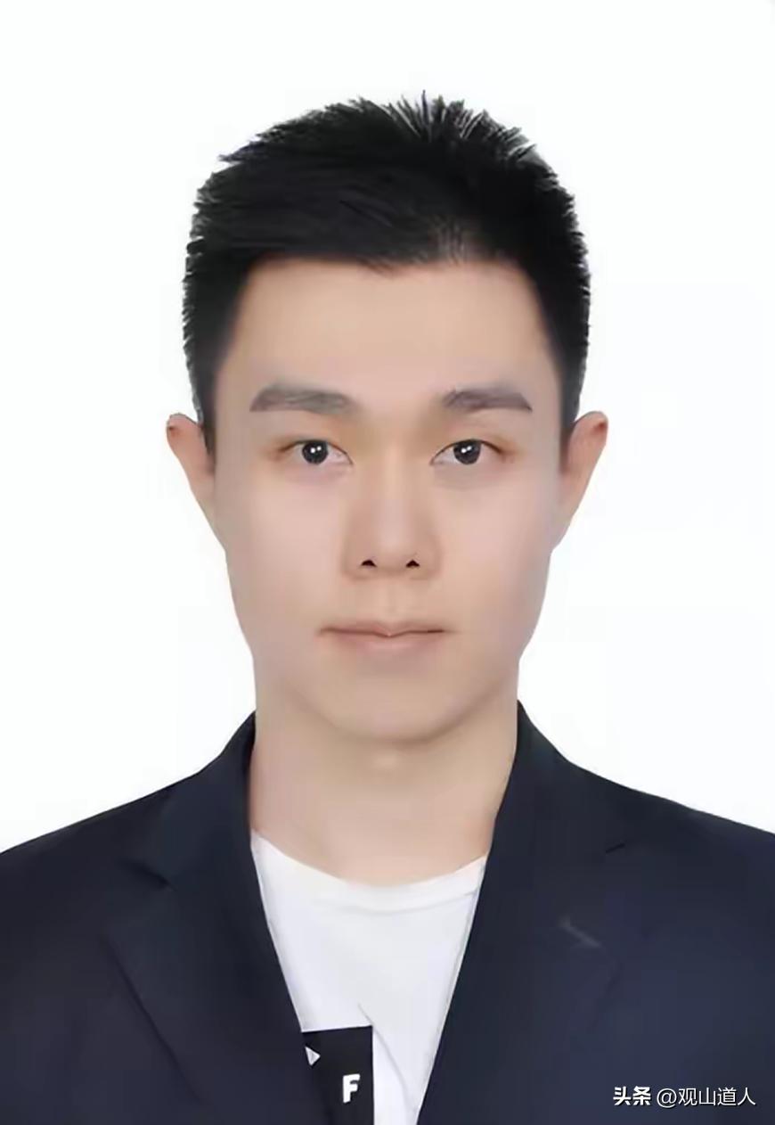 北大女生時(shí)尚搭配與技能提升，最新時(shí)尚包款指南