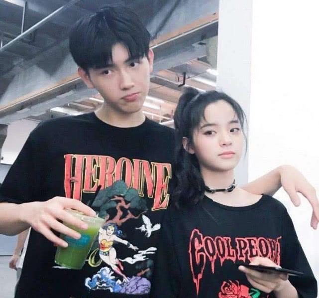 陳飛宇與歐陽(yáng)娜娜，時(shí)代之光下的新星璀璨閃耀之旅