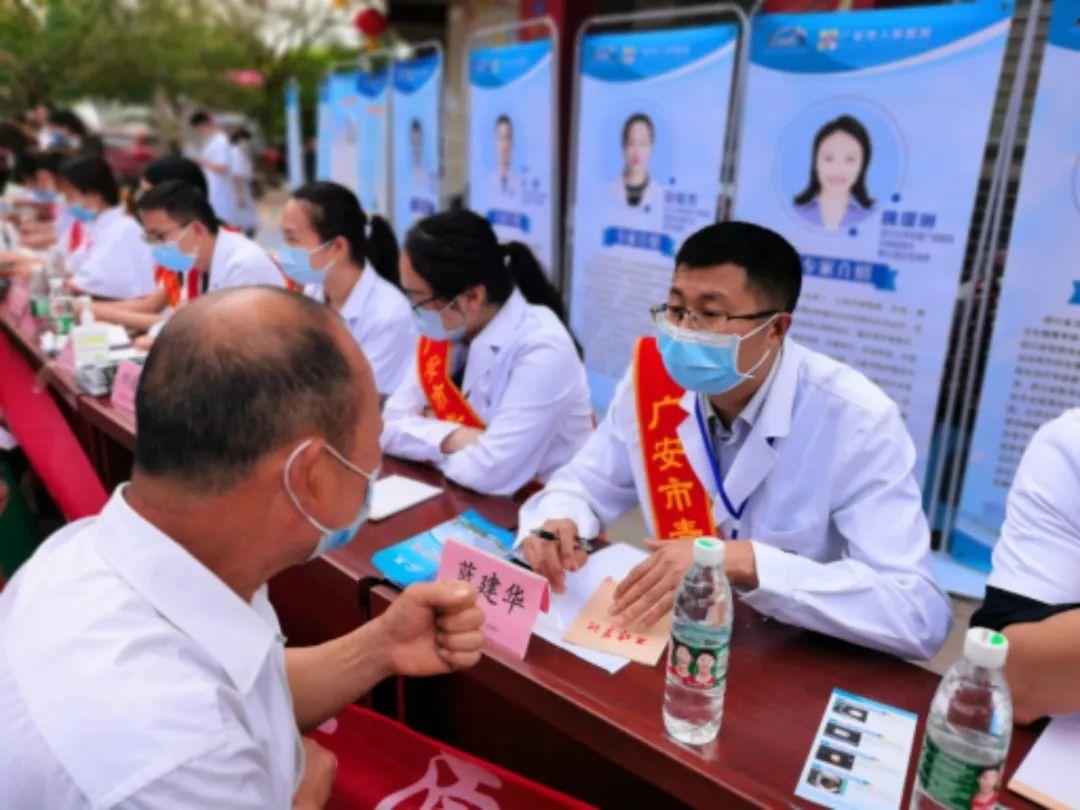 成都華西疫情最新通報，小巷深處的獨特風(fēng)味與抗疫進(jìn)展