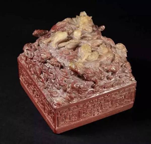 時(shí)代之光下的璀璨明珠，最新款寶雕亮相！